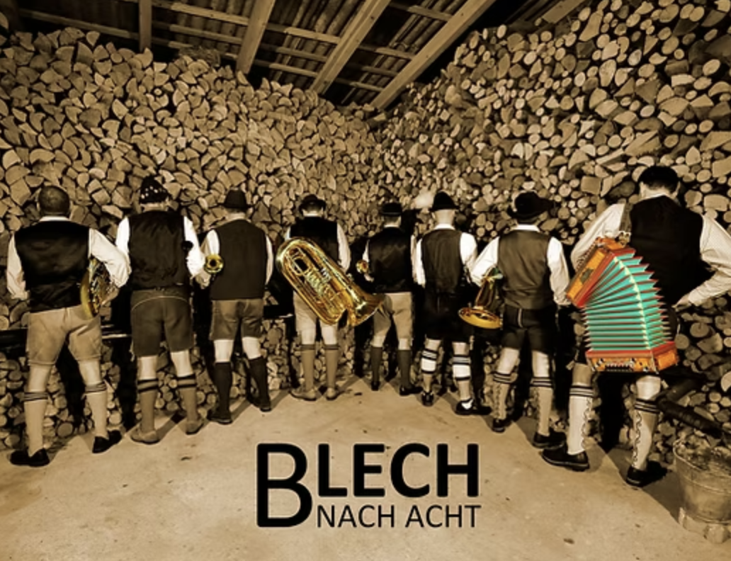 Blech nach Acht